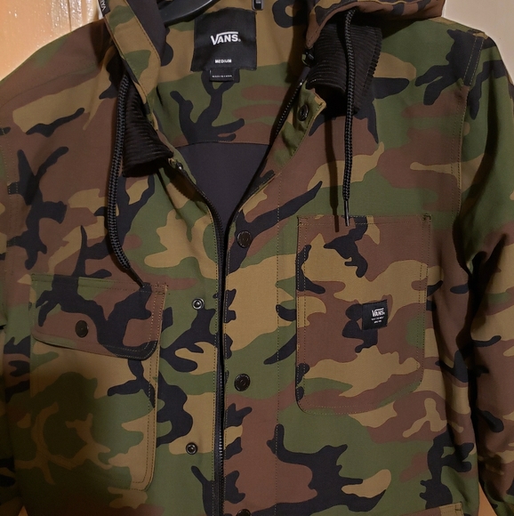 Camo Vans coat - Picture 1 of 3